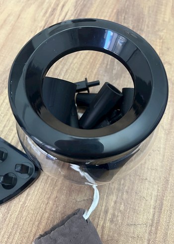 Siyah Makyaj Fırçası Temizleme Cihazı - Görsel 3