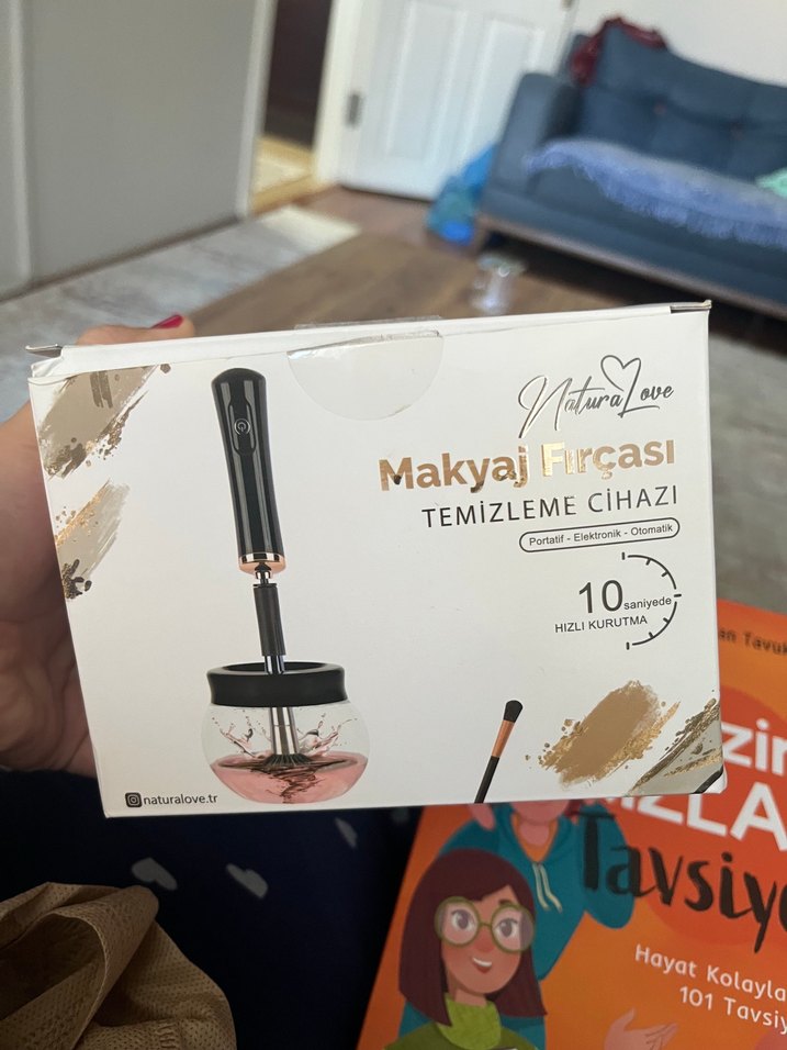 Siyah Makyaj Fırçası Temizleme Cihazı - Görsel 5