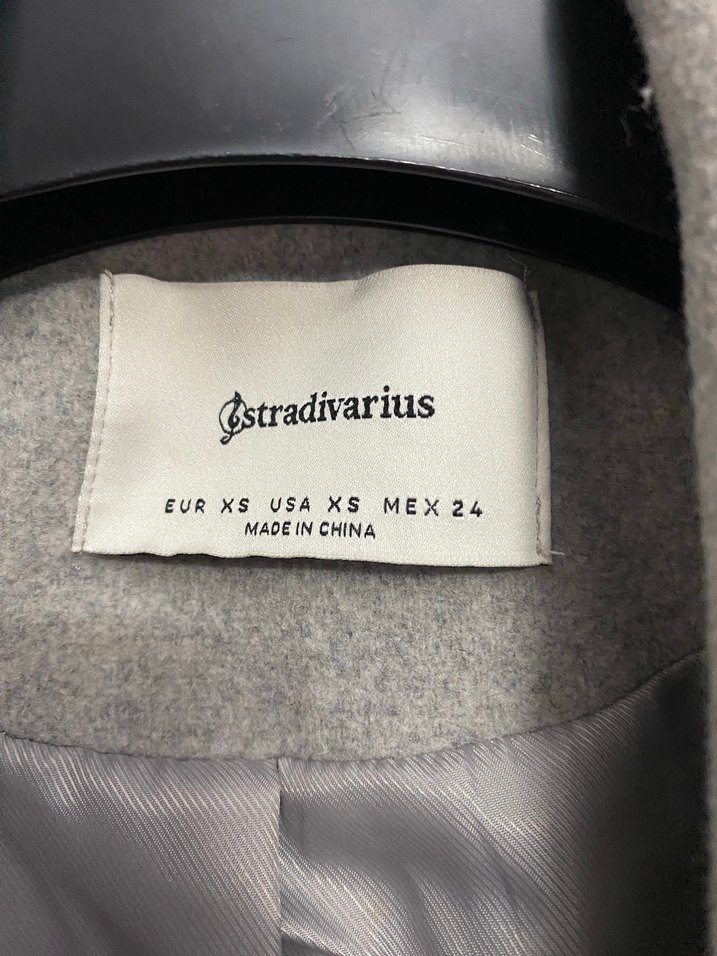 Düğmeli Gri Kaban - Görsel 3