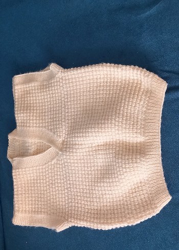 Beyaz Mini Örgü Kolsuz Triko