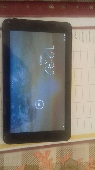 Diğer sorunsuz tablet vestel,şarz aleti yok.şarzı eskisi gibi iyi gitm