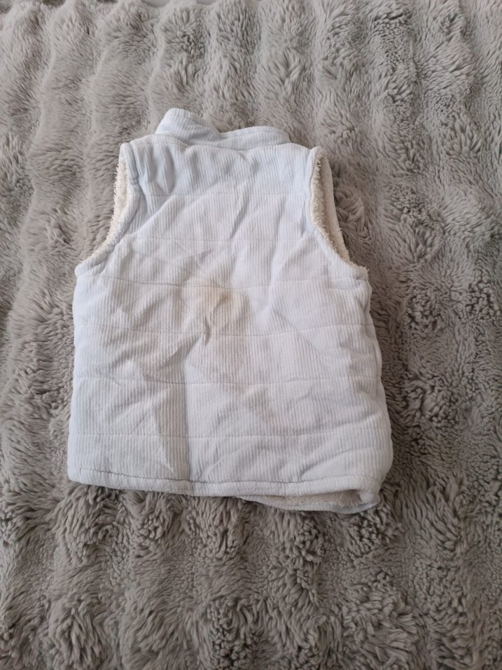 Çocuk Beyaz Keten Düğmeli Yelek - Görsel 2