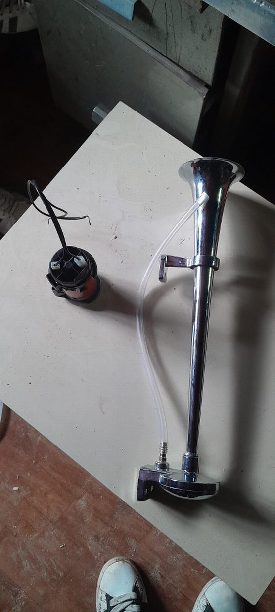 Kırmızı Renkli Elektrikli Havalı Korna. - Görsel 2