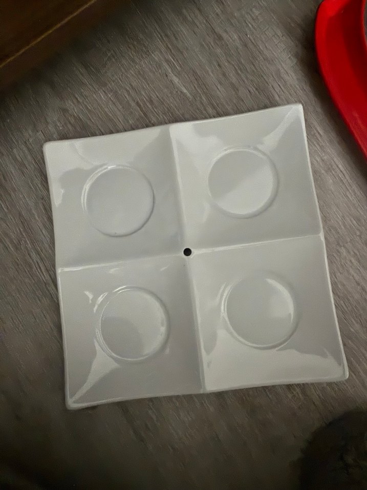 Kırmızı ve Gri Modern Tabak Seti - Görsel 2