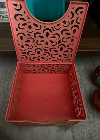 Kırmızı Çiçek Desenli Peçetelik - Görsel 2