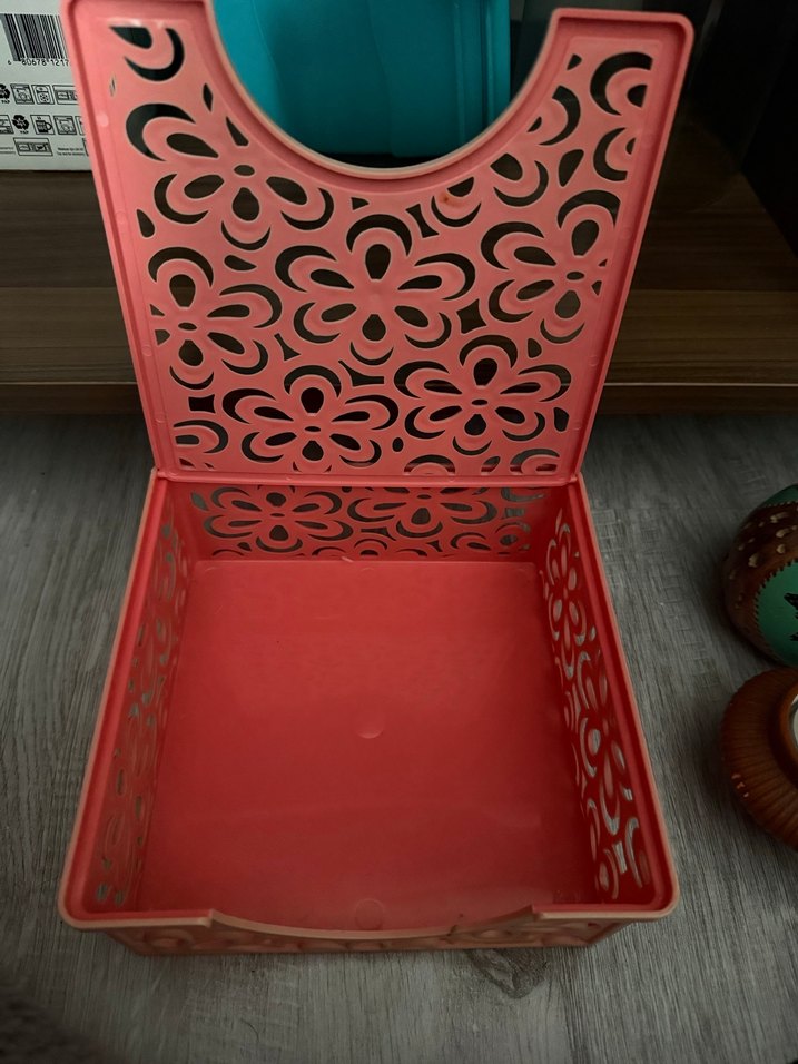 Kırmızı Çiçek Desenli Peçetelik - Görsel 2