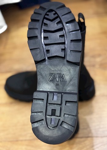 Zara Siyah Fermuarlı Stiletto Topuklu Kadın Bot