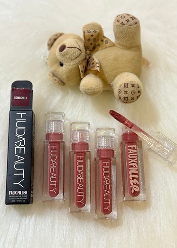  Beden Huda Beauty ruj