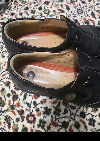40 Beden CLARKS ORTOPEDİK DERİ AYAKKABI 40 NUMARA SİYAH