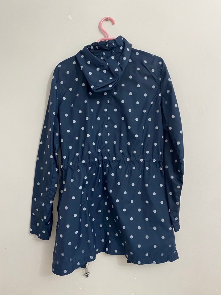 Lacivert Puantiyeli Midi Yağmurluk - Görsel 2