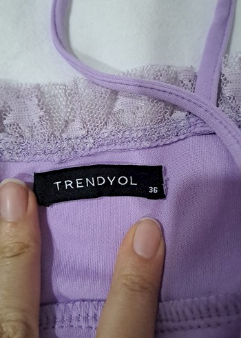 Mor Nakışlı Midi Askılı Elbise - Görsel 3