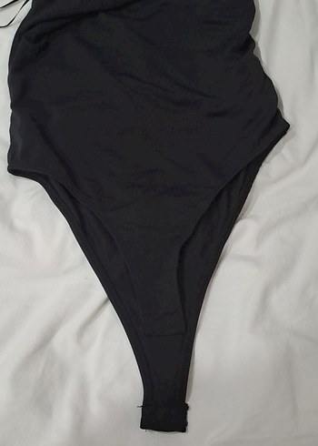 Siyah Drapeli Tek Omuzlu Mayo - Görsel 4