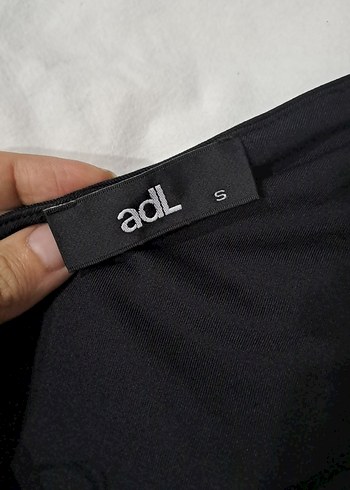 Siyah Drapeli Tek Omuzlu Mayo - Görsel 3