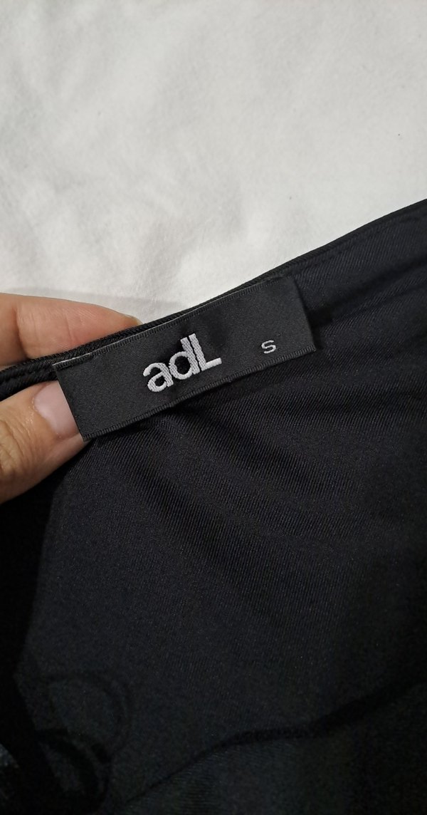 Siyah Drapeli Tek Omuzlu Mayo - Görsel 3