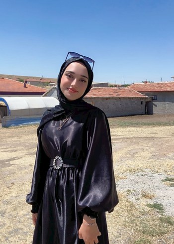 Zara Saten siyah elbise