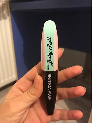 Loreal Paris Baby Roll Maskara