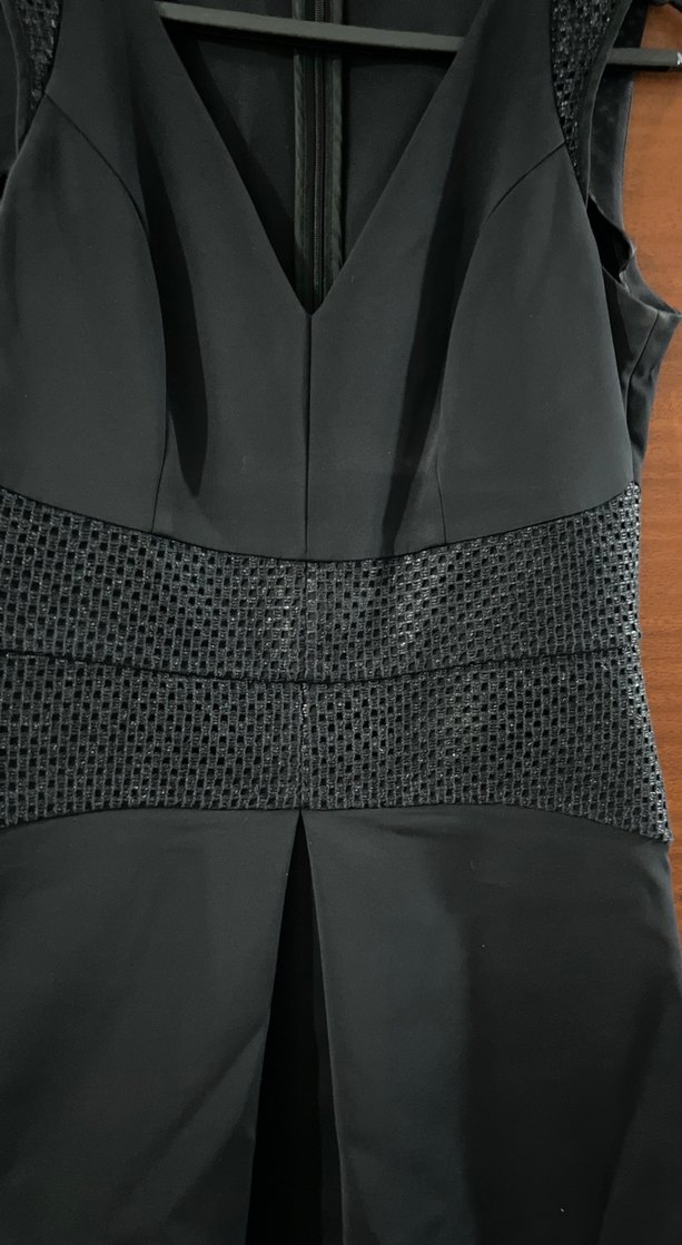 Siyah V Yaka Midi Elbise - Görsel 2