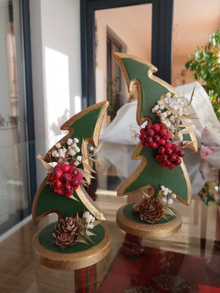 Koyu Yeşil Yılbaşı Ağacı Dekoru - Görsel 2