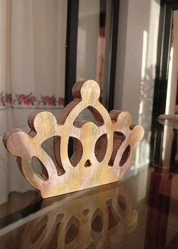 Parlak Bej Ahşap Taç Figür - Görsel 2