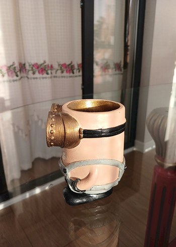 Bej ve Gri Minyon Figür - Görsel 2