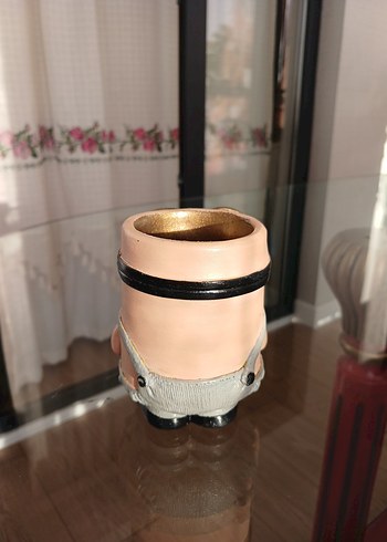 Bej ve Gri Minyon Figür - Görsel 4