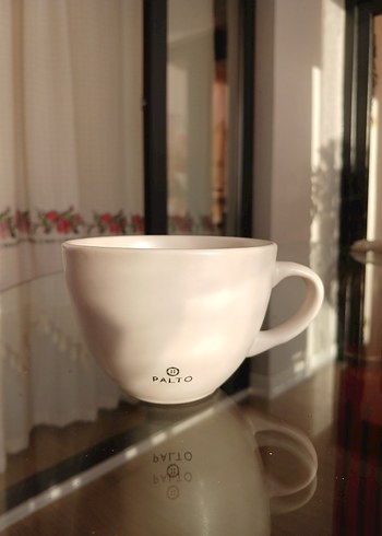 Beyin Desenli Bej Porselen Kupa - Görsel 2