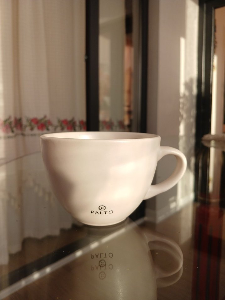 Beyin Desenli Bej Porselen Kupa - Görsel 2