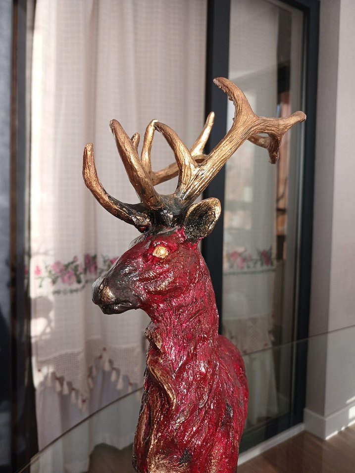Koyu Kırmızı Geyik Figürü - Görsel 3