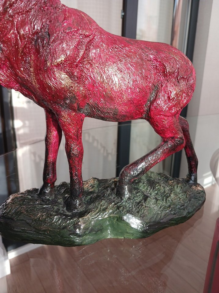 Koyu Kırmızı Geyik Figürü - Görsel 4