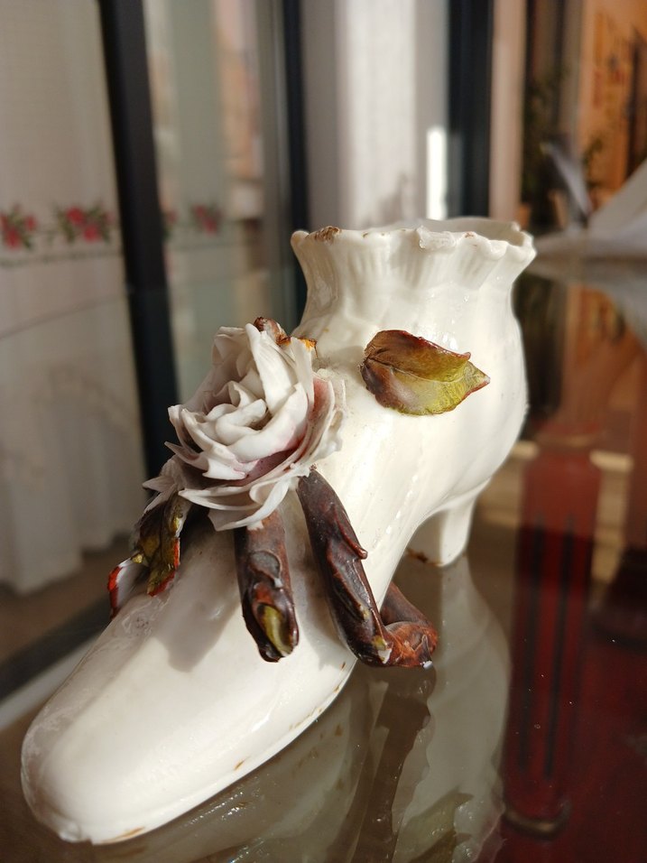 Antika Çiçek Detaylı Porselen Ayakkabı Biblo - Görsel 5