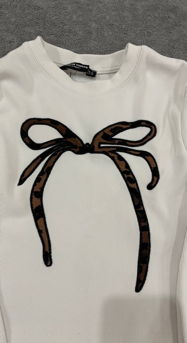 Kız Çocuk Beyaz Uzun Kollu Fiyonklu Tişört - Görsel 2