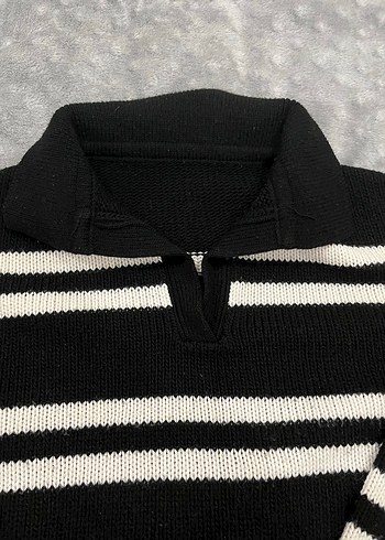 Siyah Beyaz Çizgili Uzun Kollu Örgü Kazak - Görsel 3