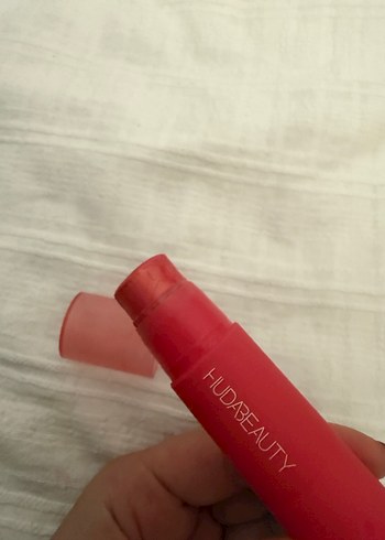Huda Beauty Hudabeauty Pembe Cheeky Tint Blush Stick