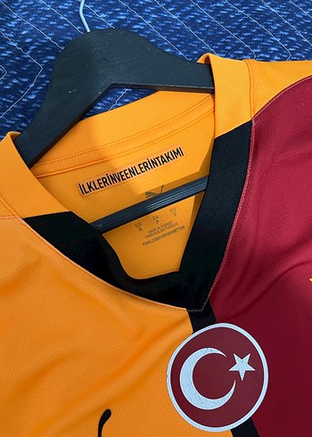 Galatasaray 24-25 sezon orijinal forması - Görsel 2