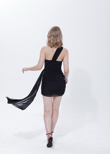 TEK OMUZ TASARIM TÜL ELBİSE - Görsel 4