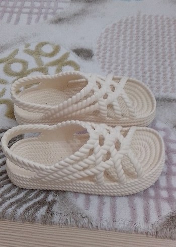 Diğer Beyaz Örgü Kadın Dolgu Topuk Sandalet