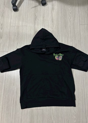 Bershka Rick and Morty sweatshirt