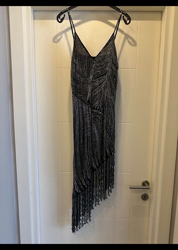 Zara Siyah İşlemeli Drapeli Uzun Abiye Elbise - Görsel 5