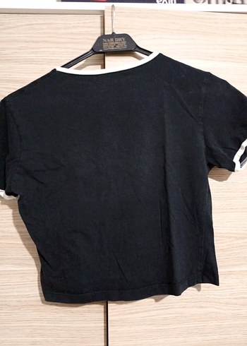 Kısa Kollu Siyah Baskılı Kız Tişörtü - Görsel 2