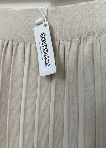 Bej Pilili Mini Etek - Görsel 2