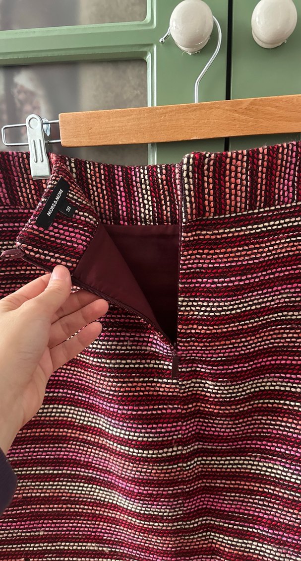 Bordo Çizgili Triko Mini Etek - Görsel 3