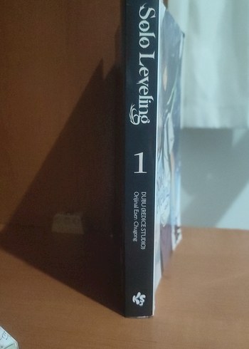 Solo Leveling 1. Cilt Çizgi Roman