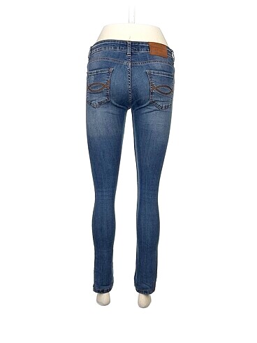 27 Beden Abercrombie & Fitch Jean / Kot %70 İndirimli.