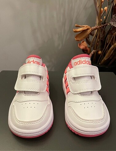 21 Beden Adidas Bebek Ayakkabısı
