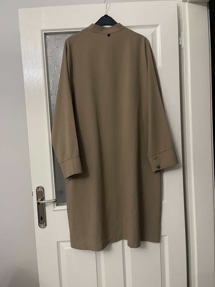 Bol kesim şık bir kap - Görsel 2