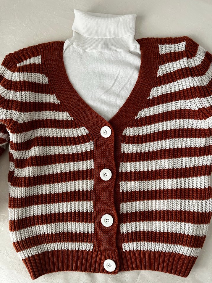 Çizgili Kahverengi Triko Hırka - Görsel 2