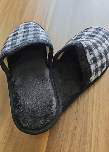 Gri Kareli Örgü Kadın Ev Terliği - Görsel 2