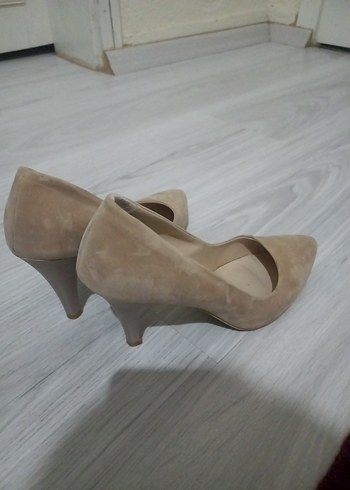 Diğer Bej Süet Stiletto Kadın Topuklu Ayakkabı