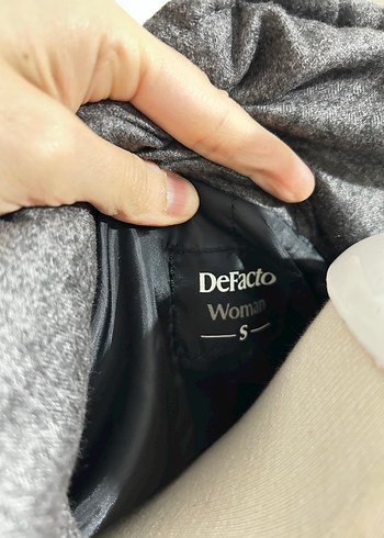 Kürk Detaylı Gri Kadın Kışlık Mont - Görsel 6