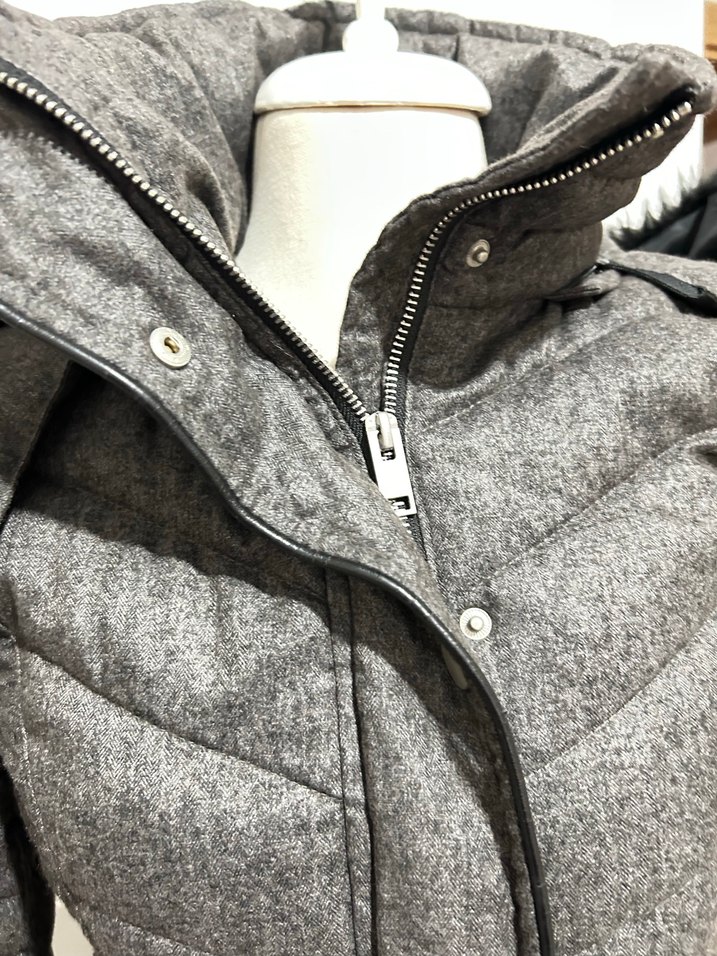 Kürk Detaylı Gri Kadın Kışlık Mont - Görsel 2